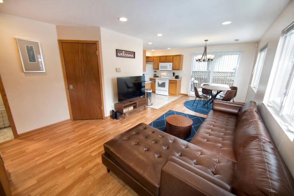 Appartamento Tucked Away Off Brady - 4 Beds Milwaukee Esterno foto