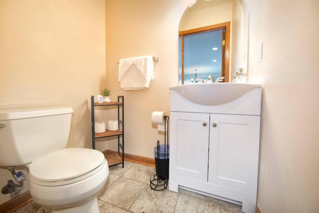 Appartamento Tucked Away Off Brady - 4 Beds Milwaukee Esterno foto