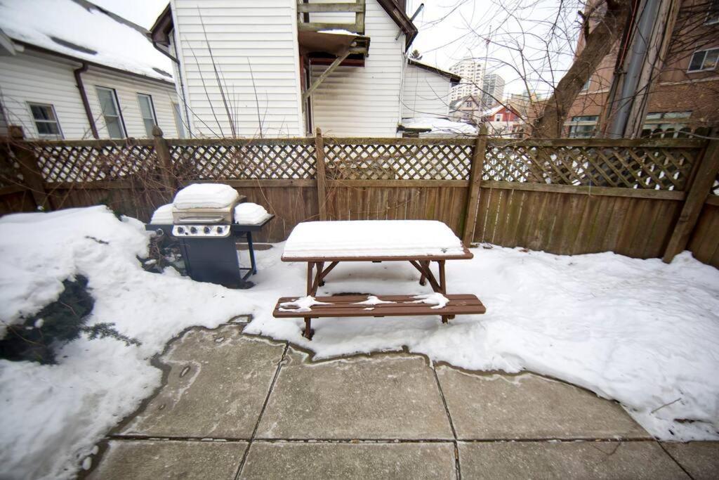 Appartamento Tucked Away Off Brady - 4 Beds Milwaukee Esterno foto